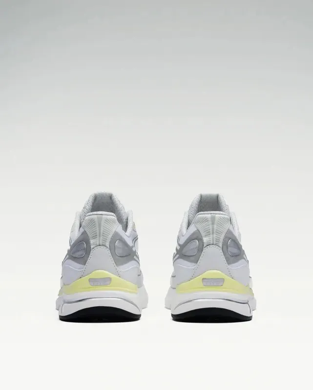 SAUCONY Kinvara 1 S “Silver / Moss” (S70917-2)