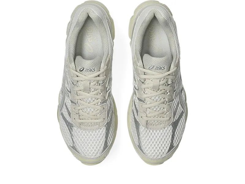 ASICS GEL-CUMULUS 16 “Cream / Pure Silver” (1203A733-107)