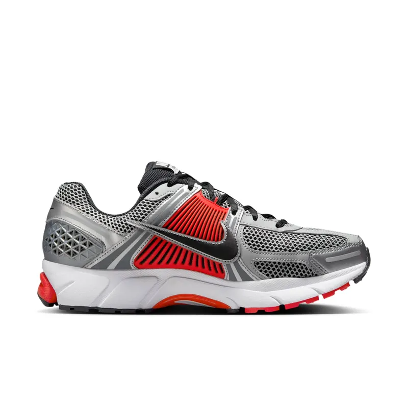 Nike Zoom Vomero 5 “metallic silver black” (FJ4151-005)