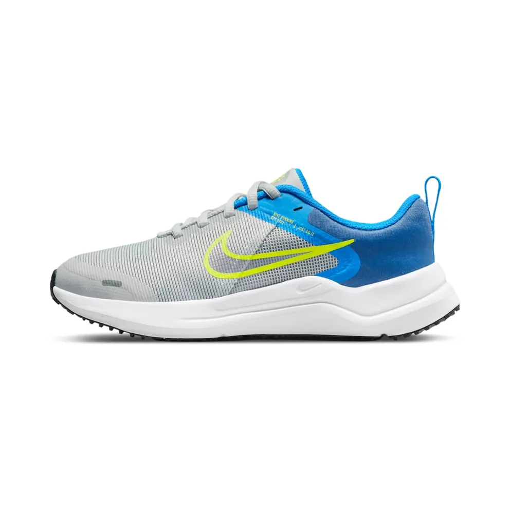 Nike Downshifter 12 Straßenlaufschuh für ältere Grau (DM4194-004)