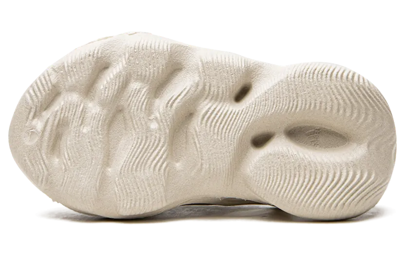 yeezy-sneaker GW7231