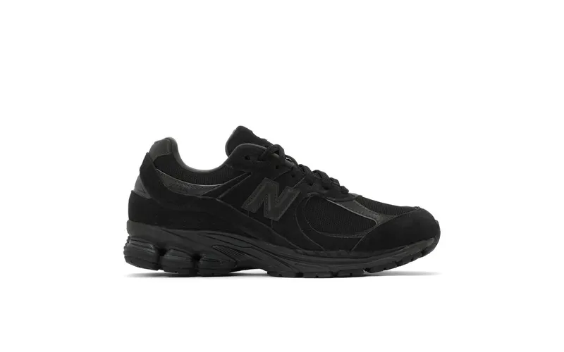New Balance 2002R “Triple Black Suede” (U2002RBL)