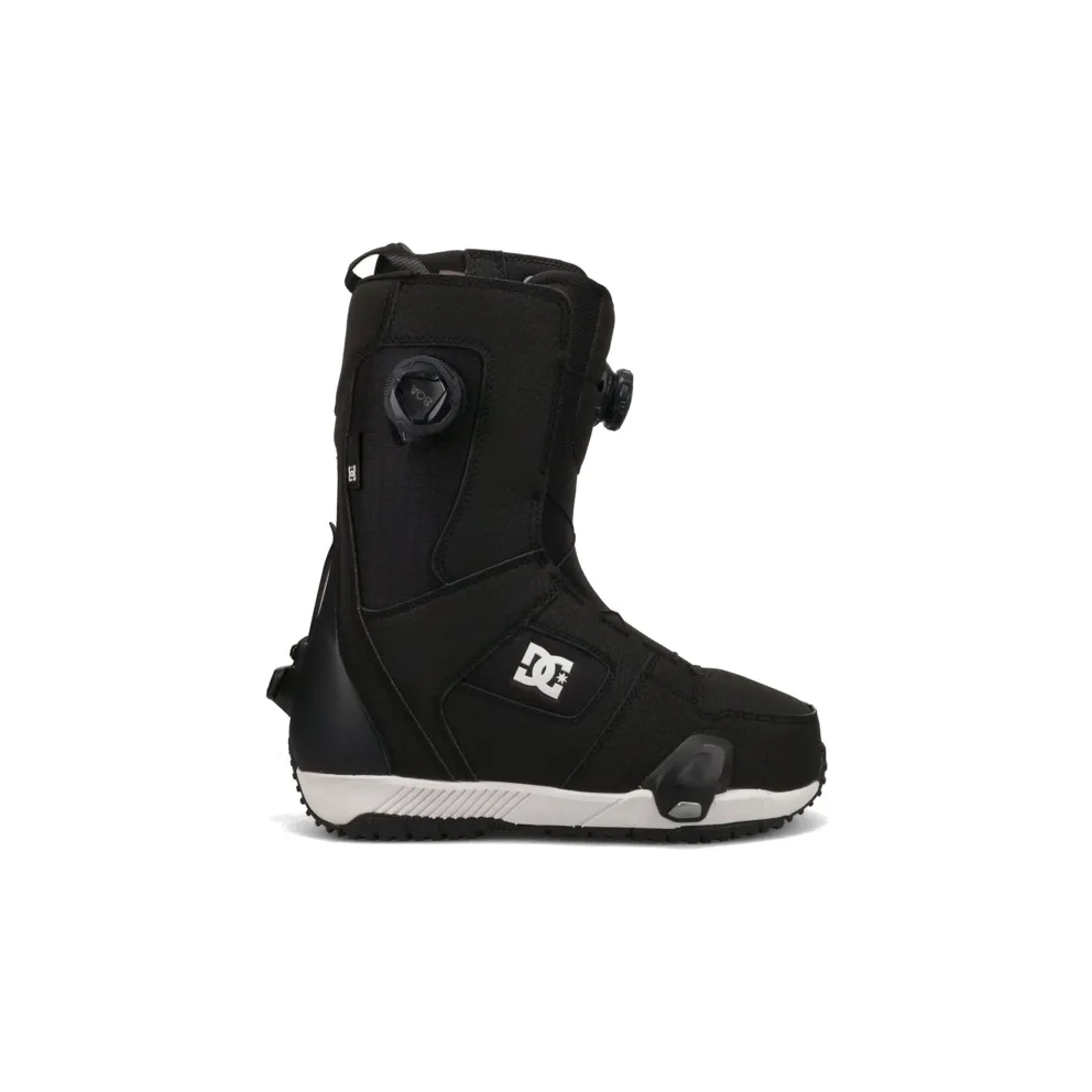 DC Phase Pro Step On “Black” (ADYO100071BKW)