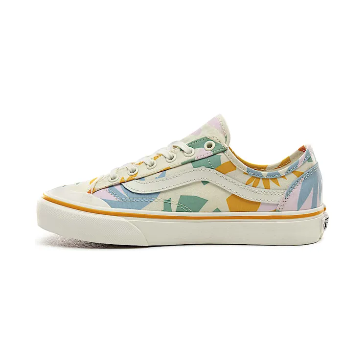 vans-style VN0A3MVLXMK