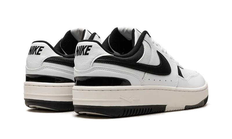 Nike GAMMA FORCE “White/Black” (DX9176-100)