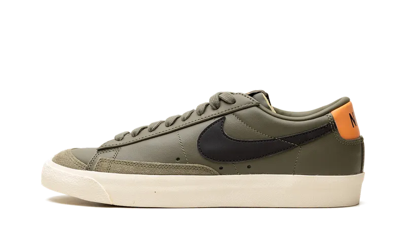 Nike BLAZER LOW 77 “Orange” (DC4769-201)