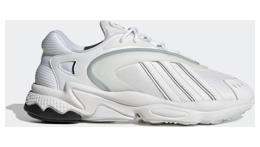 adidas Oztral Cloud White / Cloud White / Core Black (HP6568)