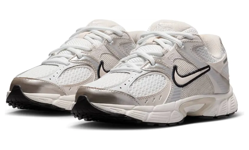 nike-v5-rnr HQ6411-102