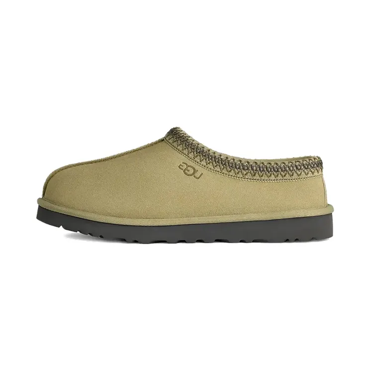 Ugg Tasman II “muted brass / magnolia leaf” (1174671-MSMG)