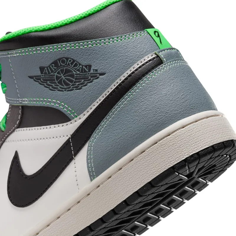 air-jordan-1 HQ3829-001
