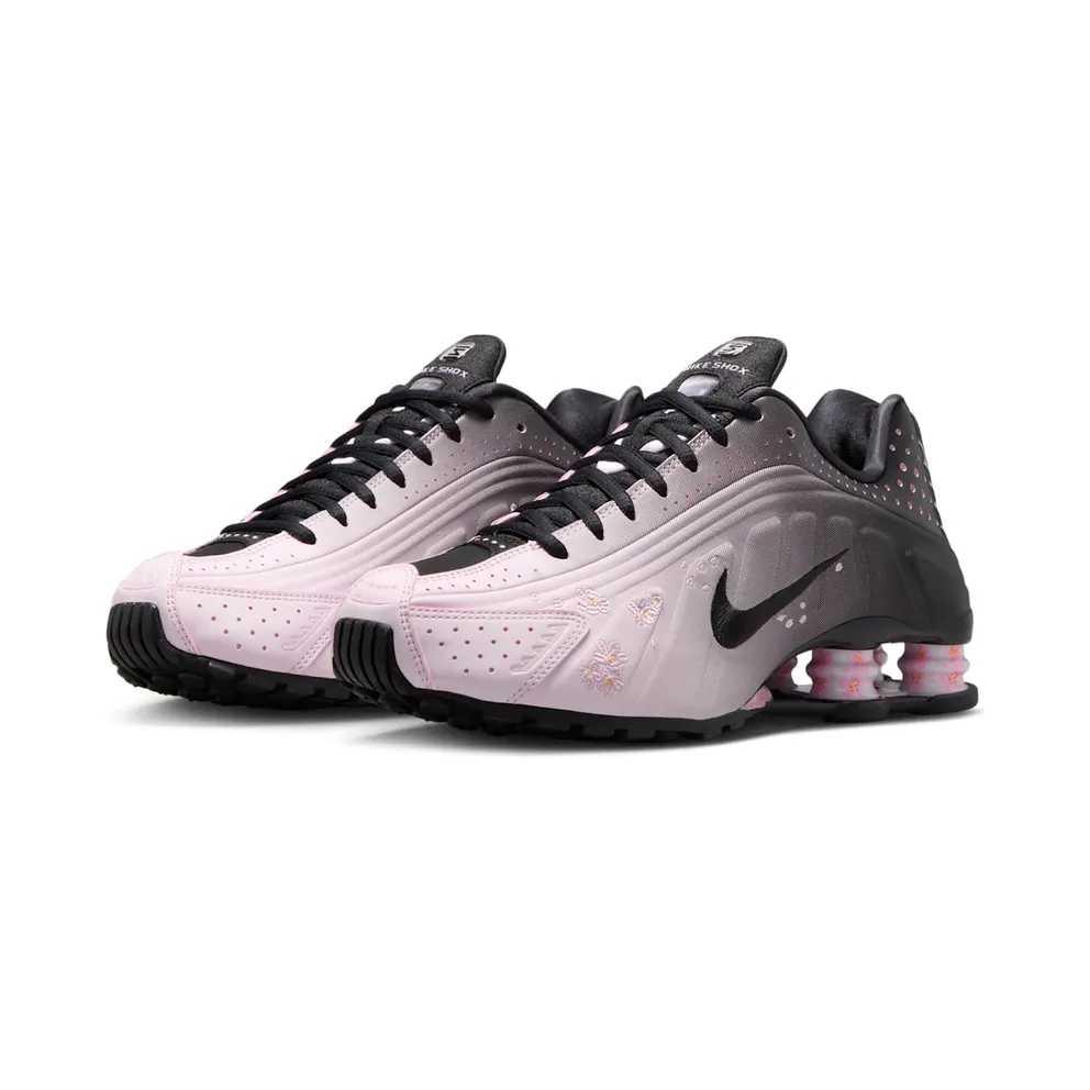 Nike Shox R4 “Sakura” (IB8872-600)