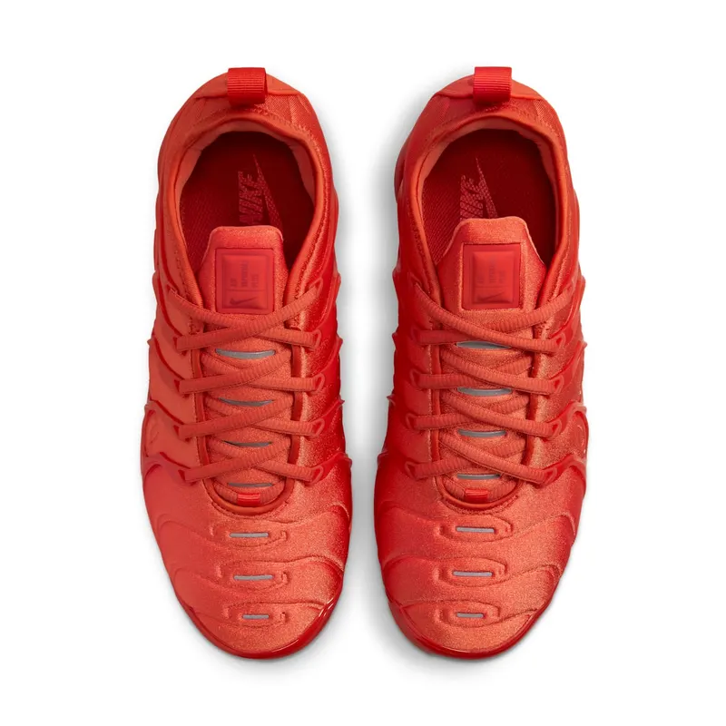 Nike AIR VAPORMAX PLUS “Triple Orange” (DZ4440-800)