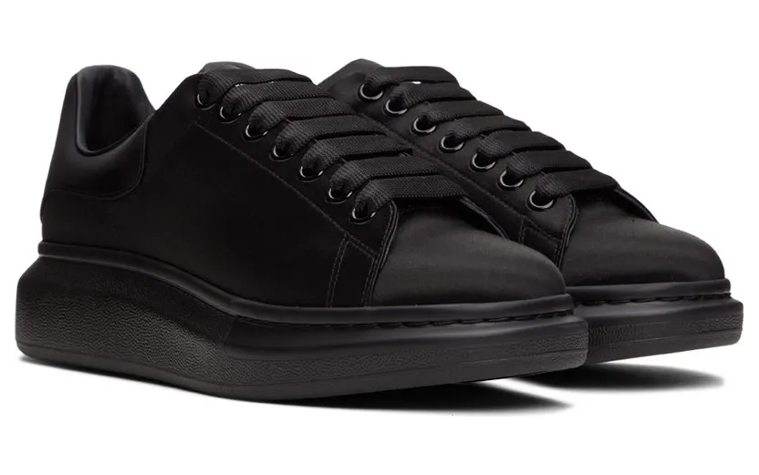 Alexander McQueen Black Oversized 1000 BLACK (712133W4AC0) (4)