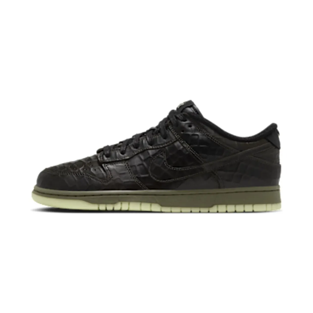 Nike Dunk Low - Halloween - "Bog Green / Black / Luminous Green / Bog Green" (IX5169-300)