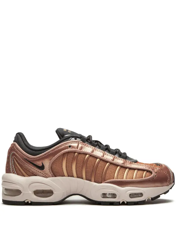 Nike ‘Air Max Tailwind 4’ Sneakers – Metallic (CT1184)