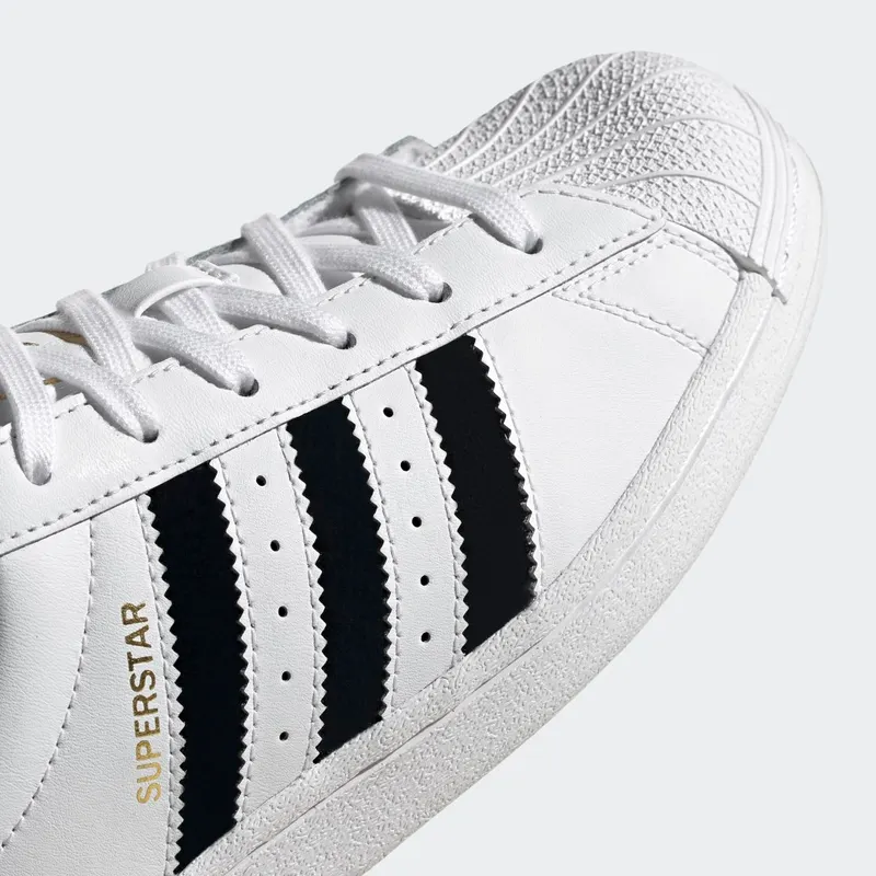 Adidas Superstar ‘Heart Logo – White’ Cloud White/Core Black/Gold Metallic (FY4755)