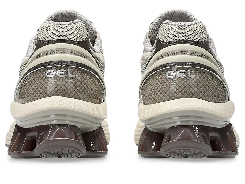 ASICS GEL-KINETIC FLUENT “Oatmeal / Cocoa Powder” (1203A591-107)