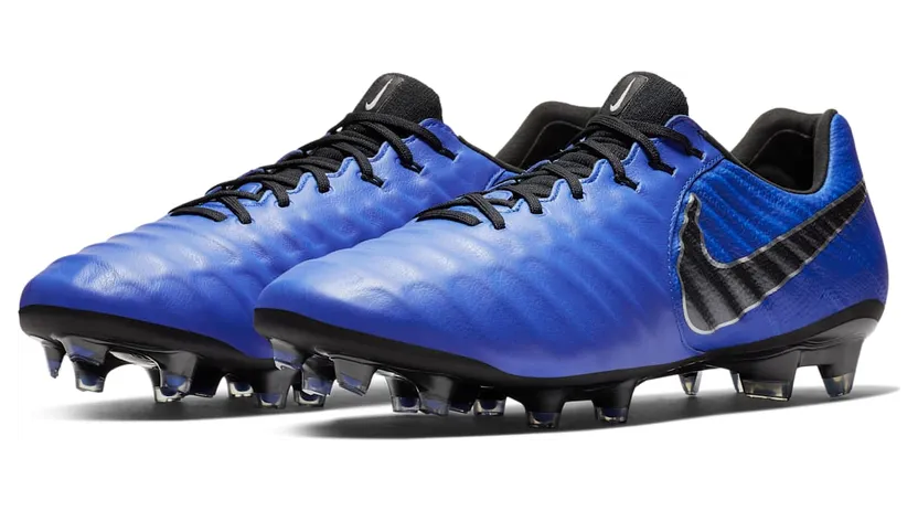 nike-legend AH7238-400
