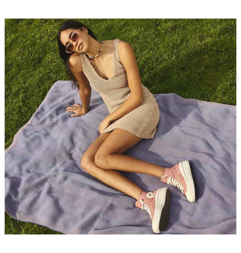 converse-chuck-taylor-all-star A03951C
