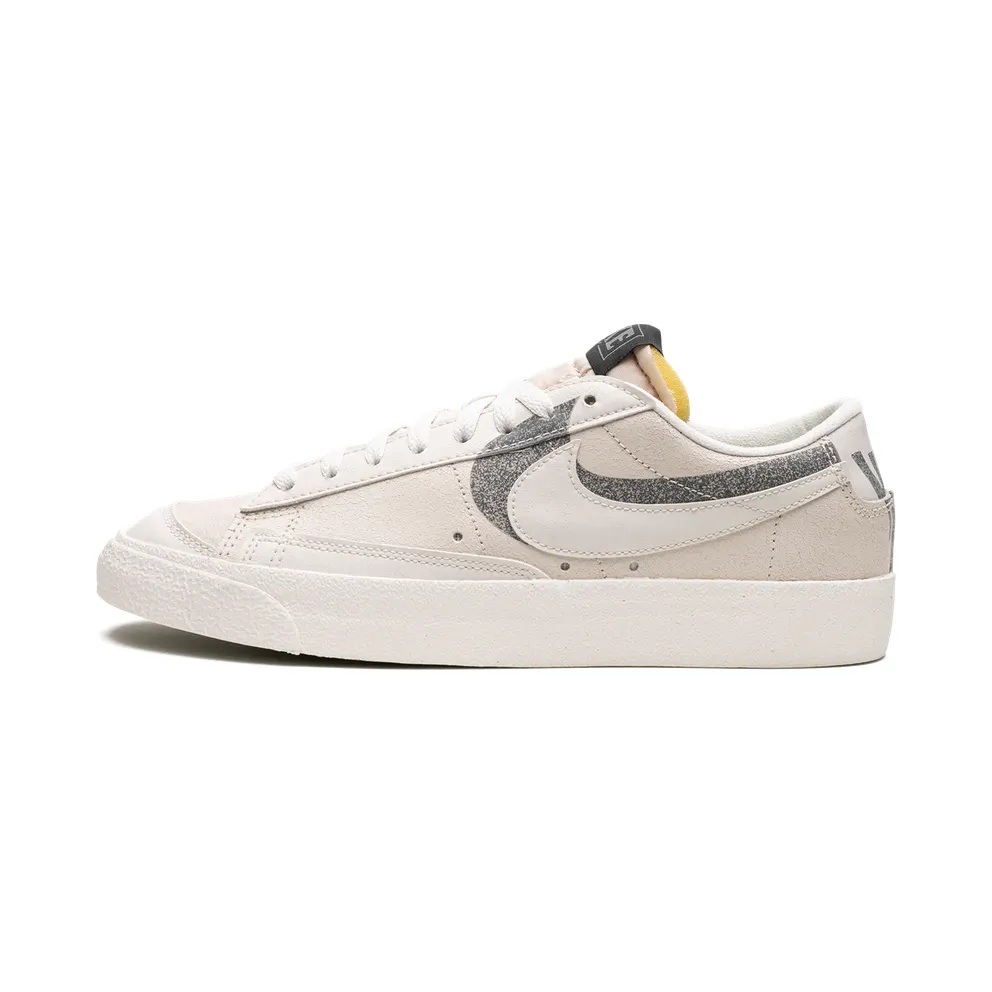 Nike Blazer Low ’77 Premium Grey (DQ7671-001)