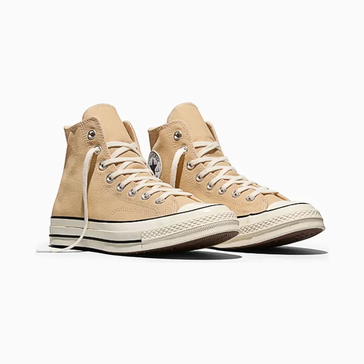 converse-chuck-taylor-all-star A15969C