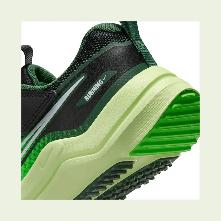nike-cosmic-runner HM4400-009