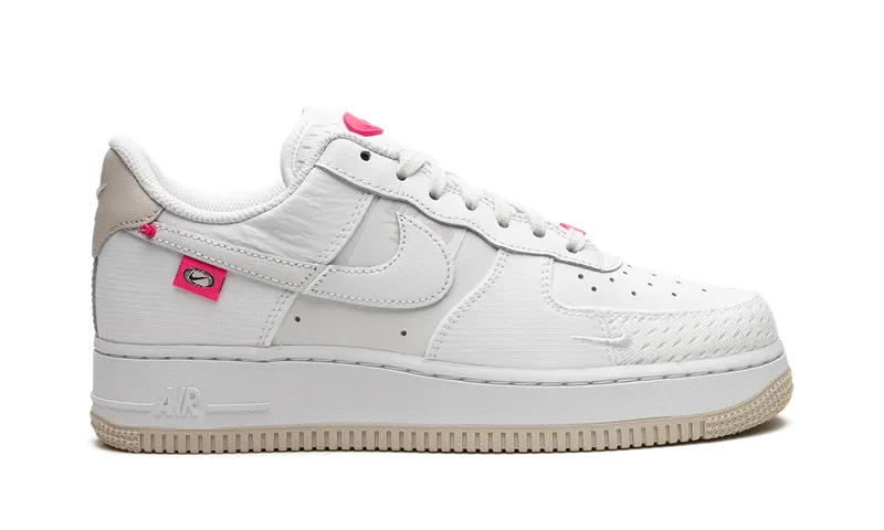 Nike AIR FORCE 1 ’07 LX MNS “Pink Bling” (DX6061-111)