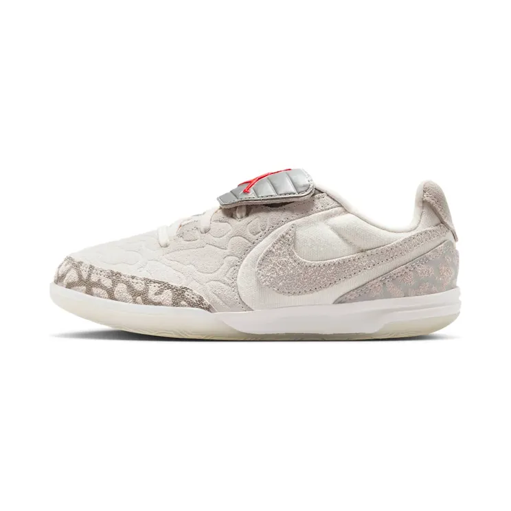 Air Jordan Soccer Phantom / Infrared 23 / Sail (IQ3773-016)