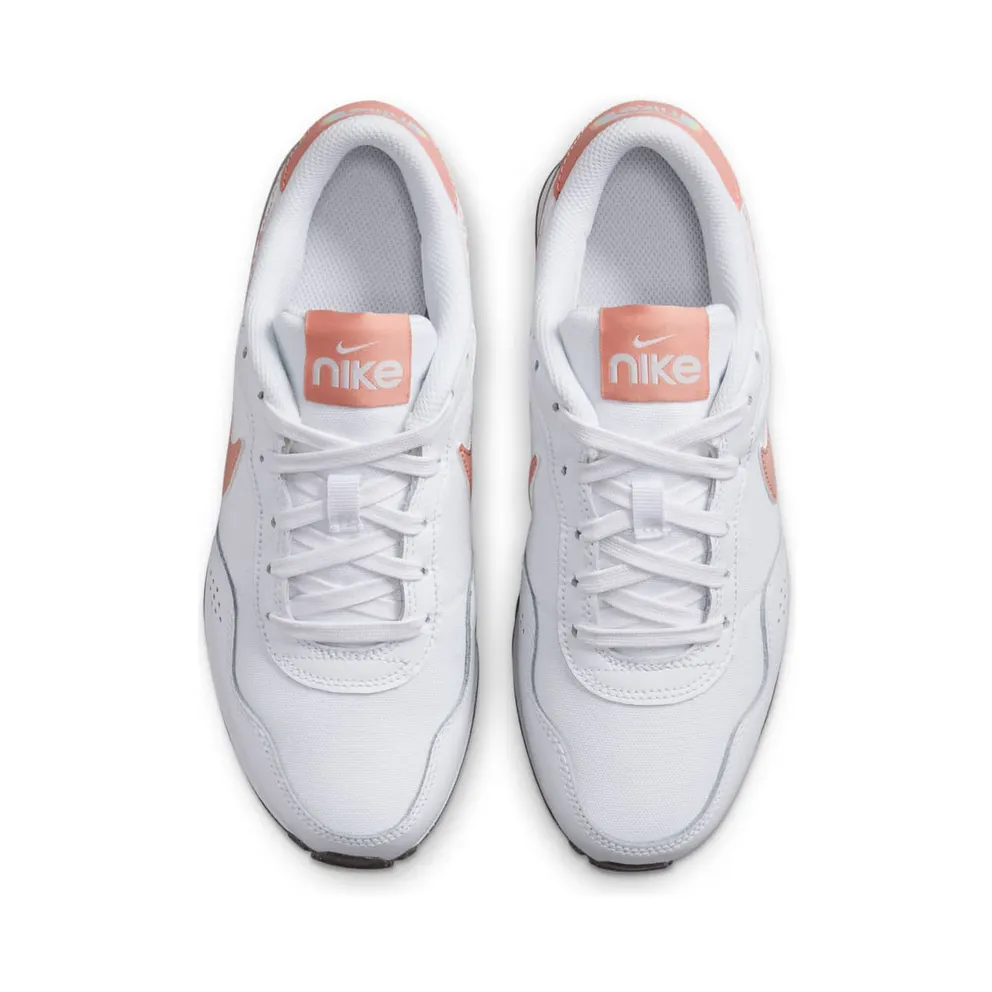Nike MD Valiant SE Older Kids’ White (DM1273-100)