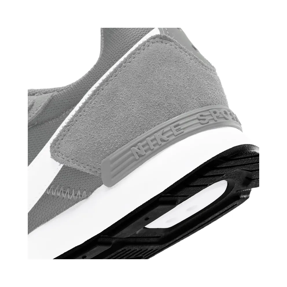 Nike Venture Runner Light Solar Flare Heather “Light Smoke Grey / Black / White” (CK2944-003)