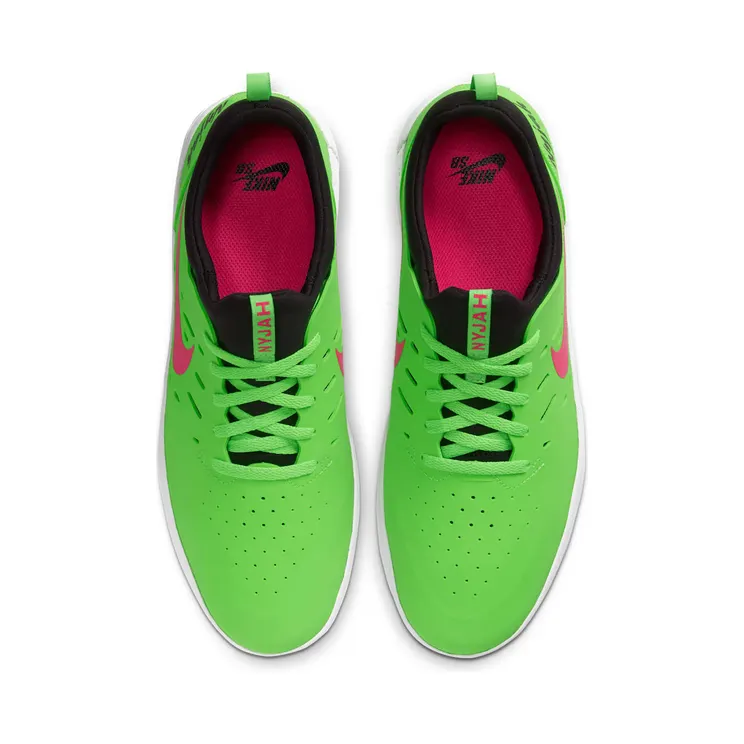 nike-free AA4272-301
