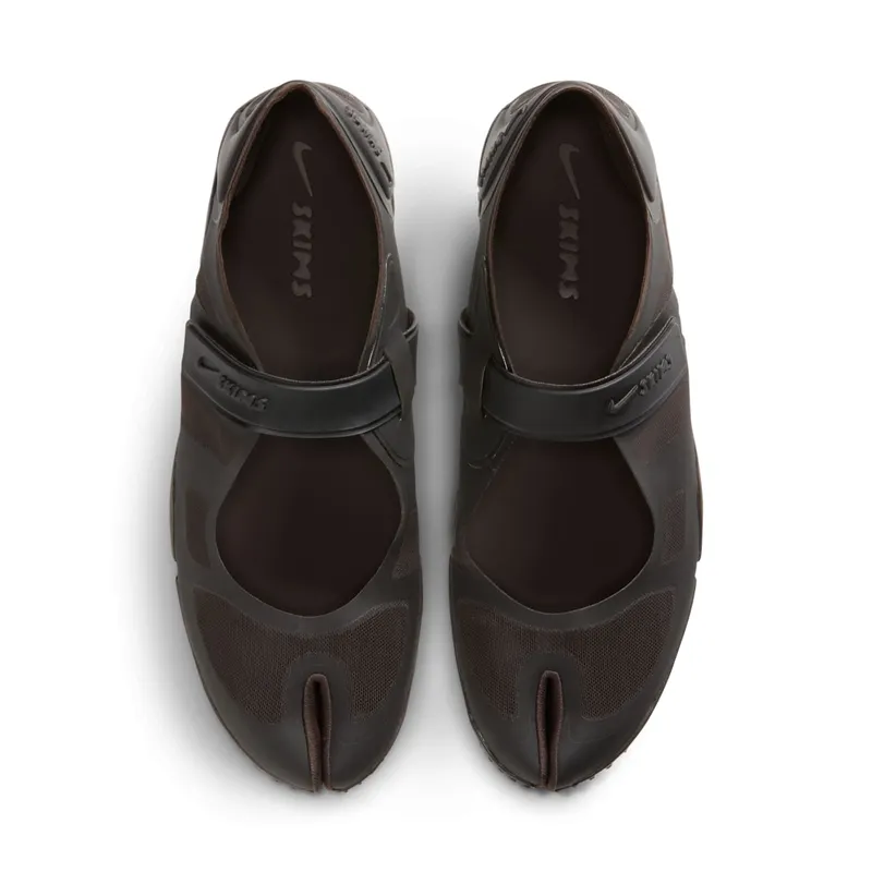 Nike Air Rift Mesh “SKIMS – Velvet Brown” (IO7694-200)