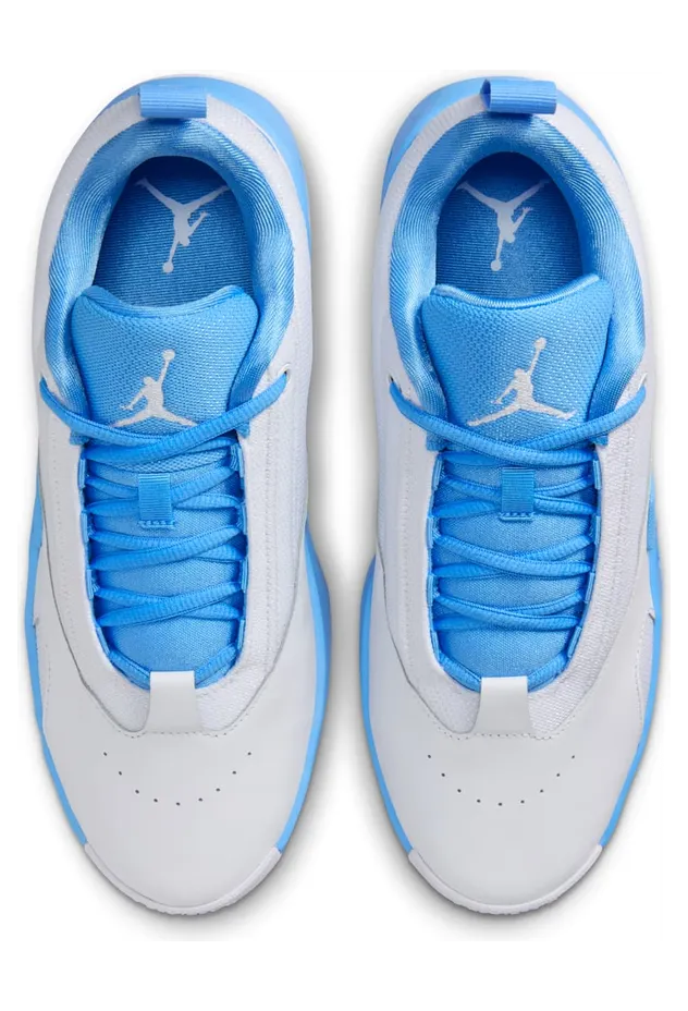 air-jordan-max-aura FQ7943-100