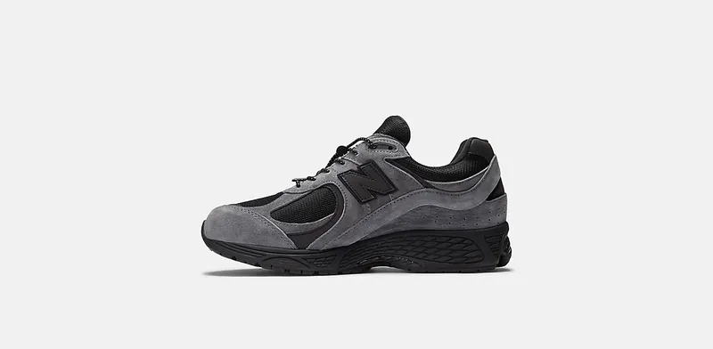 New Balance 2002R “JJJJound – GoreTex” (M2002RXZ)