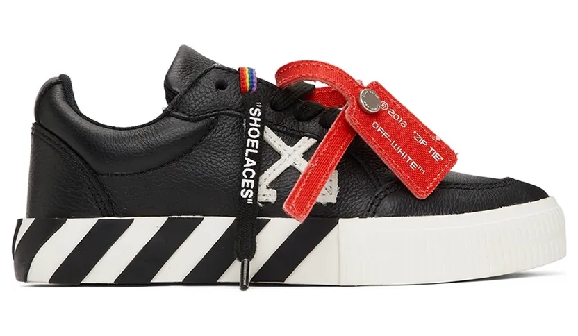 Off-White Kids Black & White Calfskin Vulcanized Low Sneakers (OBIA004F21LEA0011001)