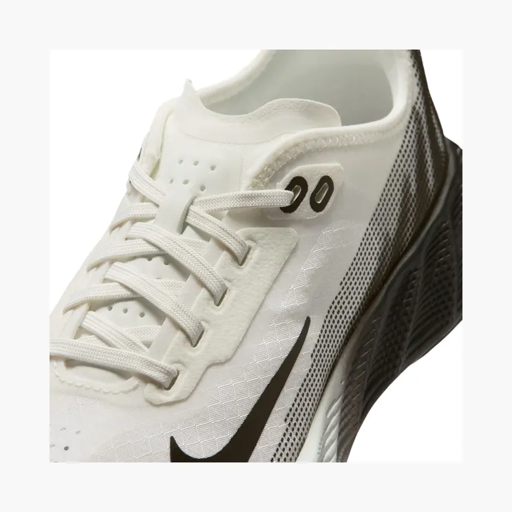 nike-ava IM5371-101
