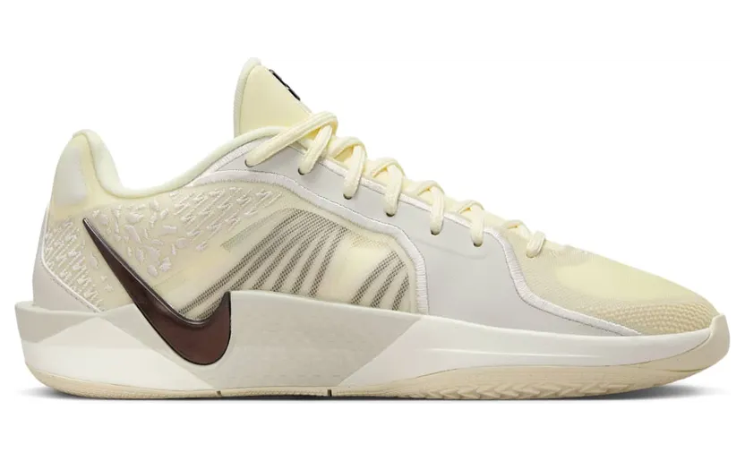 nike-sabrina-2 FQ2174-102