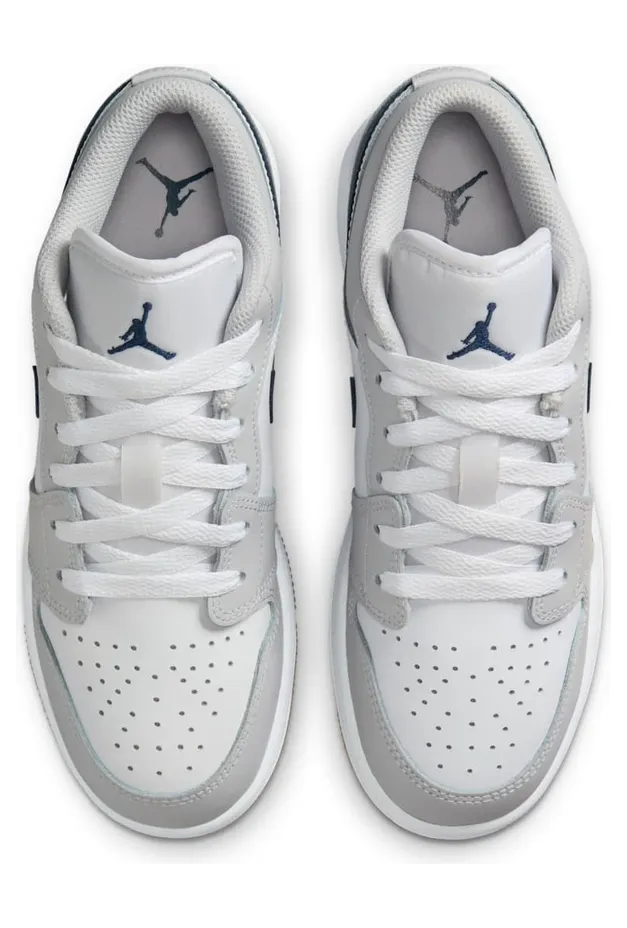 air-jordan-1 553560-146