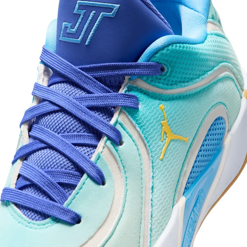 jordan-nike IU2365-300