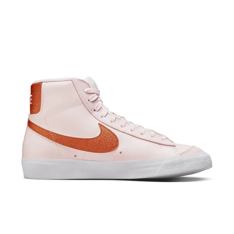 Nike BLAZER MID ’77 ESSENTIAL “LIGHT SOFT PINK” (DQ7574-600)