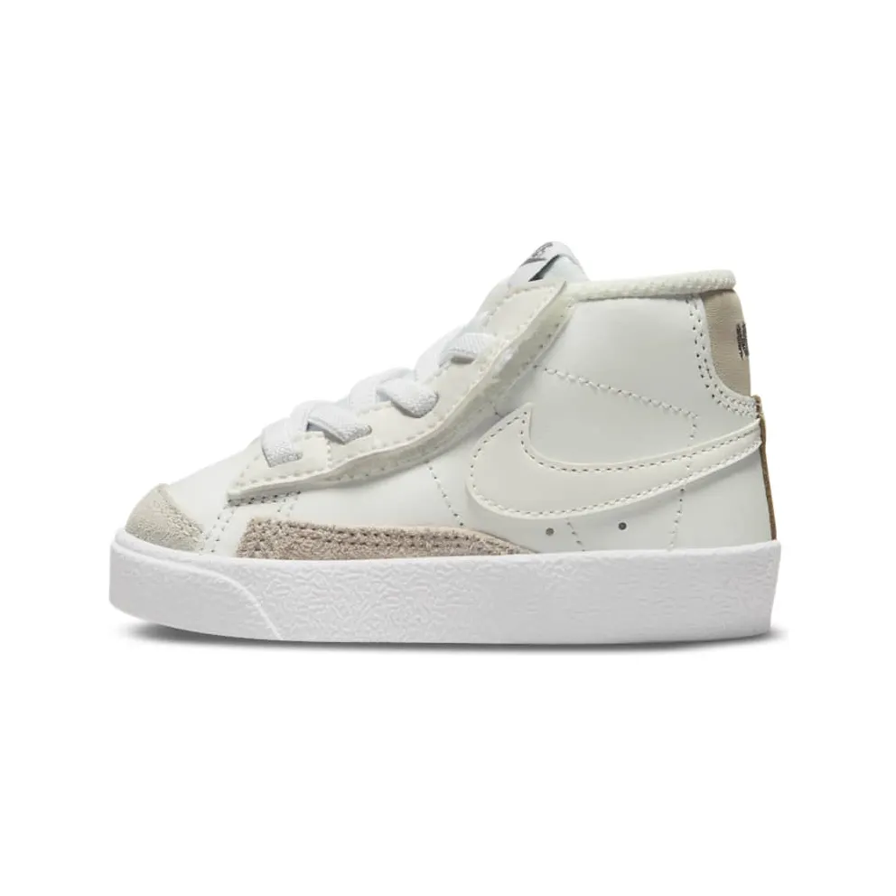 Nike Blazer Mid ’77 Weiß (DA4088-104)