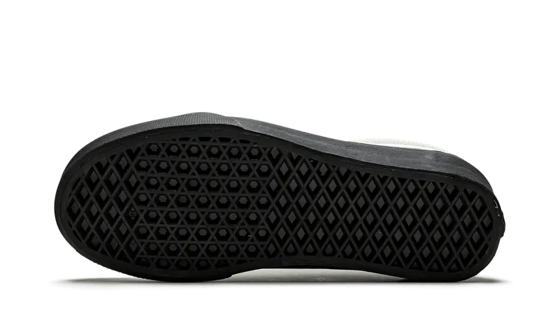 Vans Old Skool “Black/White” (VN0A38G1QVV)