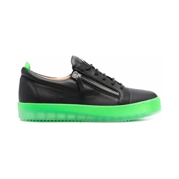 Giuseppe Zanotti met contrasterende zool “Black” (RM20030)