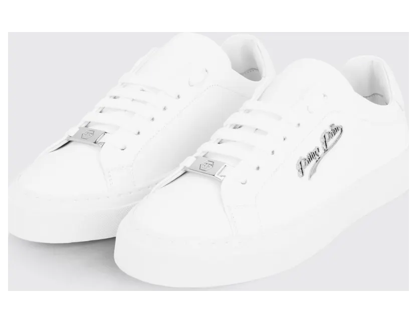 Philipp plein Low Top Smooth Leather Sneakers with Applied Metal Logo White (LADSUSC0790PLE005N01)