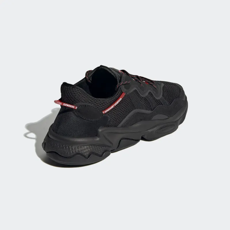 Adidas OZWEEGO Core Black / Core Black / Scarlet (GV9965)