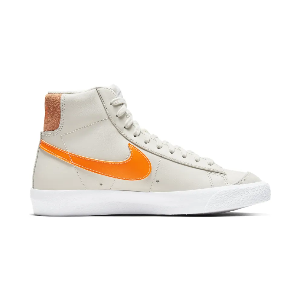 Nike Blazer Mid ’77 Light Bone (W) Light Bone/Orange Trance-White-Total Orange (CZ0461-001)