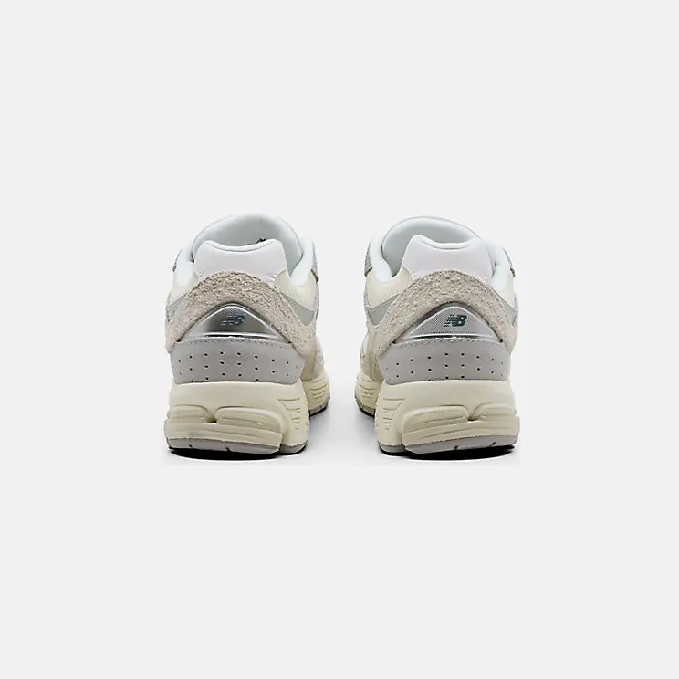 new-balance-2002r M2002REK