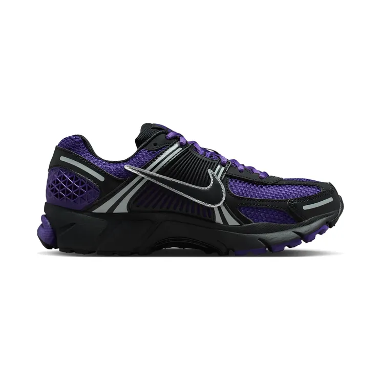 nike-vomero FJ2028-004