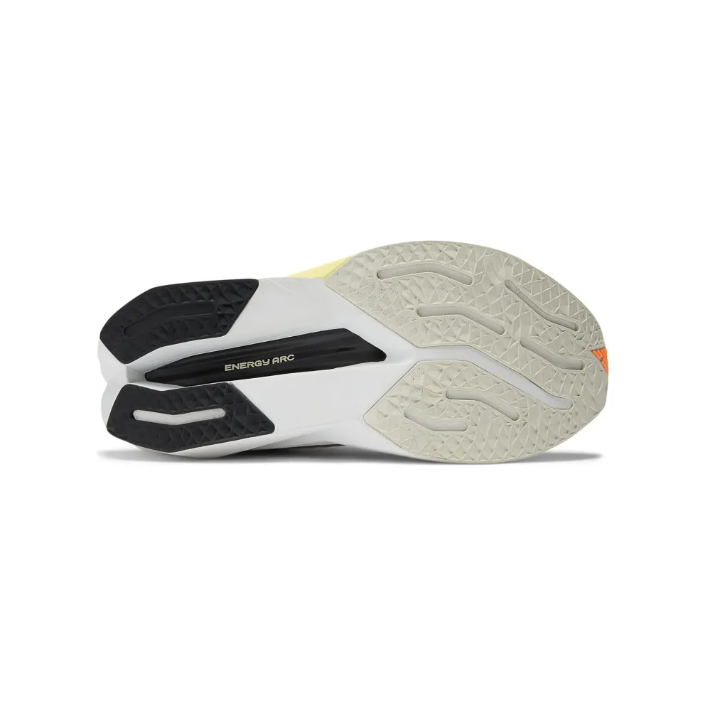 New Balance FuelCell SuperComp Trainer v3 “Hot Mango” (MRCXCA4)
