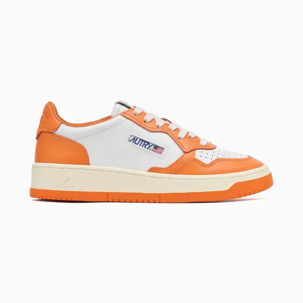 Autry Medalist Low Orange (AULWWB66)